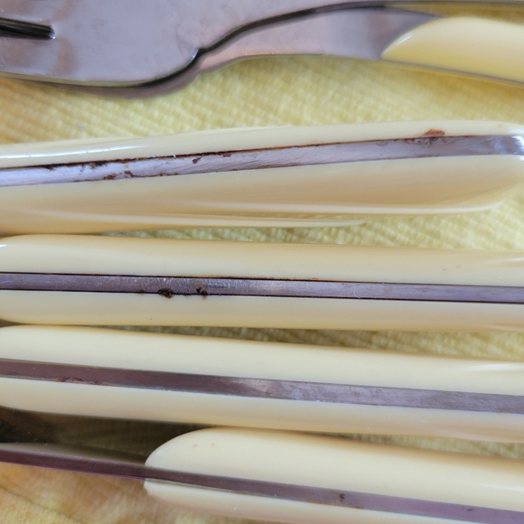 Fiesta Yellow Swirl Flatware 18pcs ~ Retired Item & Color ~ Fiestaware ~ Post-86 - Picture 14 of 16